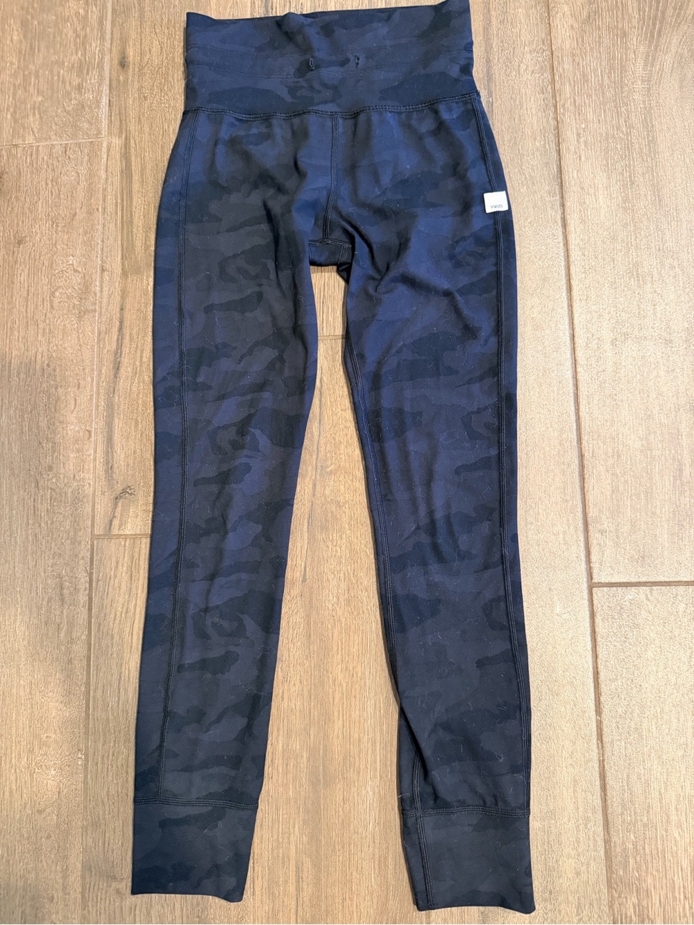 Vuor High-Waist Black Camo Leggings XS